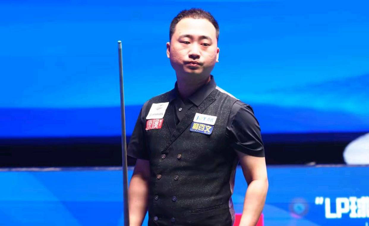 平球员的合 平球员的合